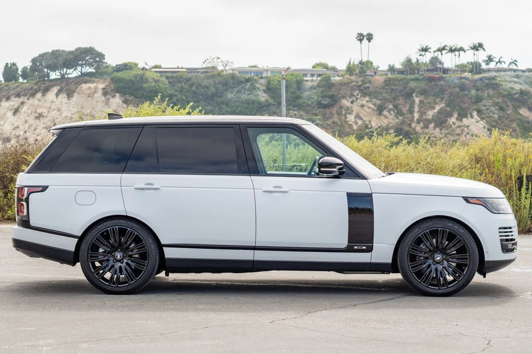 2020 Land Rover Range Rover L405 - Image 9 of 31