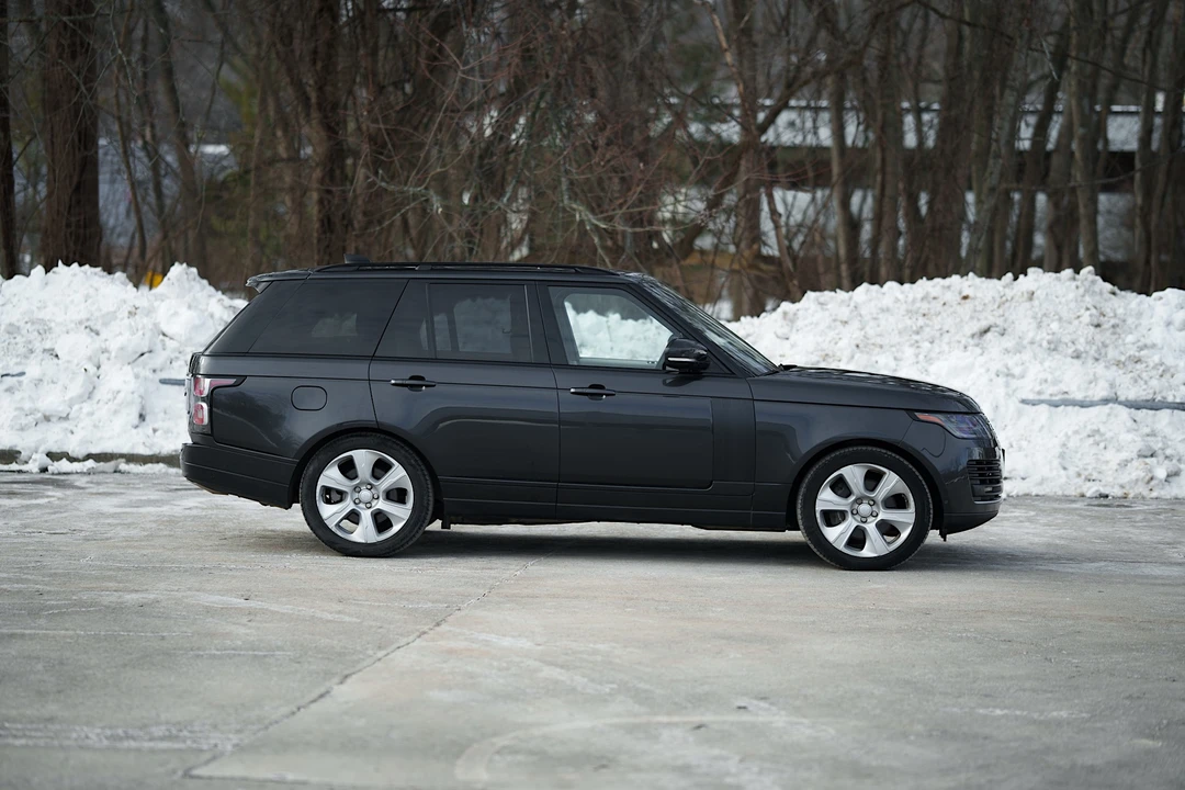 2020 Land Rover Range Rover L405 - Image 6 of 31