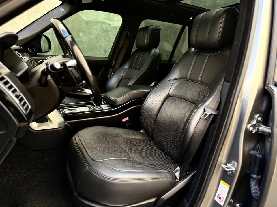 2020 Land Rover Range Rover L405 - Image 16 of 21