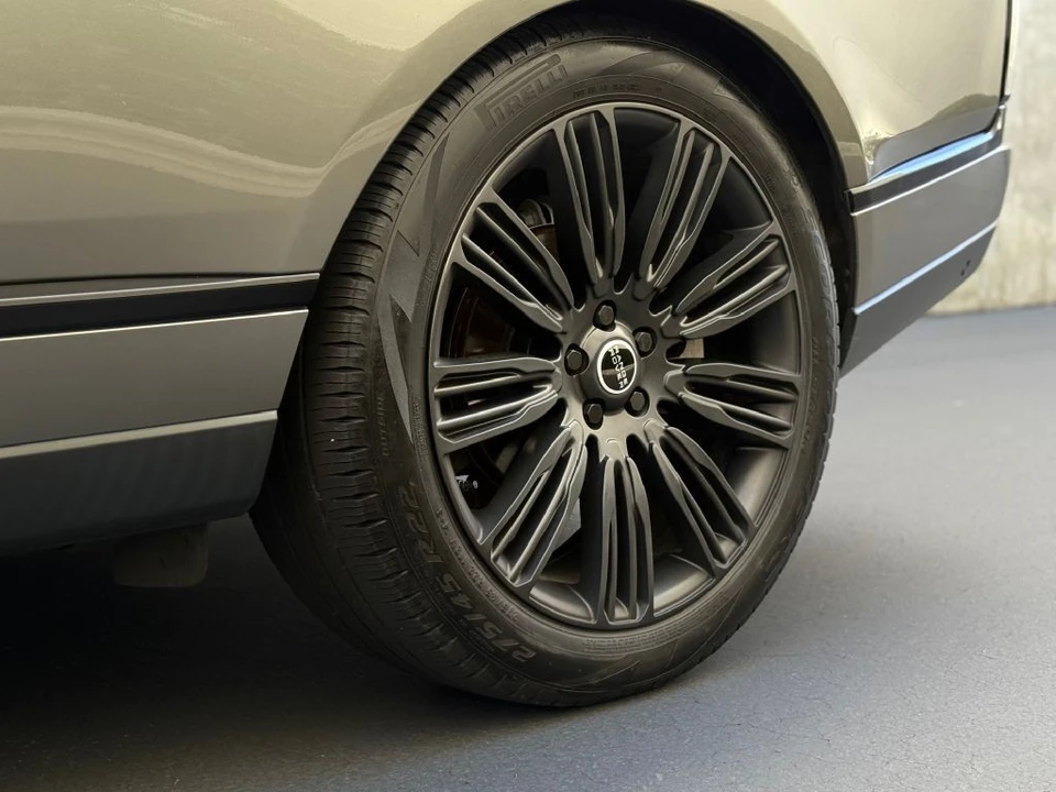 2020 Land Rover Range Rover L405 - Image 11 of 21