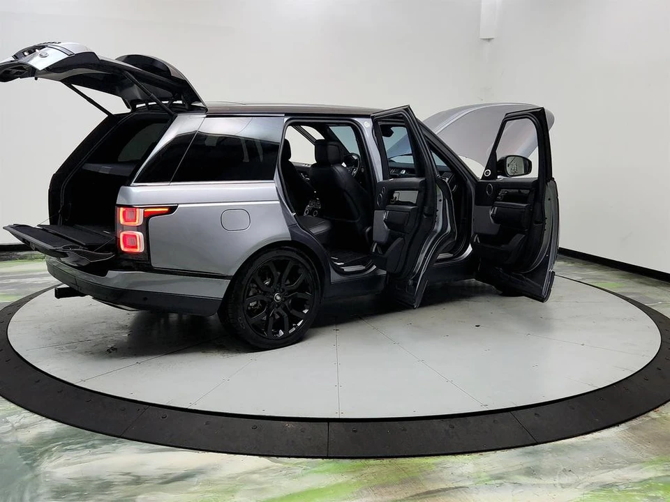 2020 Land Rover Range Rover L405 - Image 11 of 31