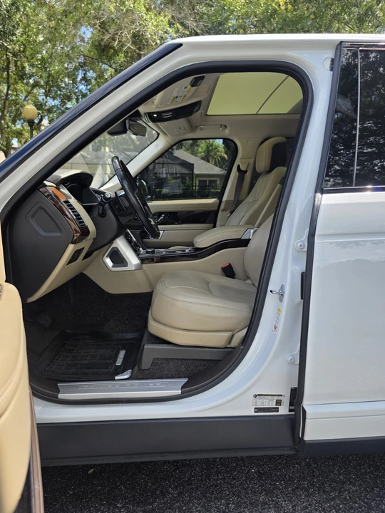 2020 Land Rover Range Rover L405 - Image 24 of 31