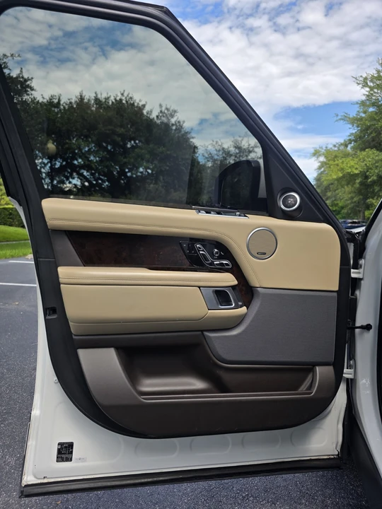 2020 Land Rover Range Rover L405 - Image 24 of 31