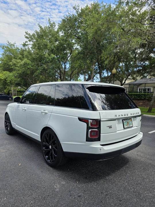 2020 Land Rover Range Rover L405 - Image 4 of 31