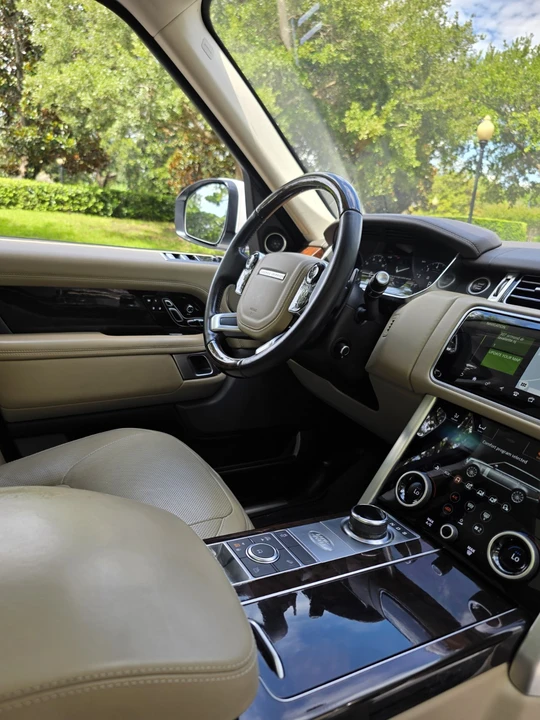 2020 Land Rover Range Rover L405 - Image 24 of 31