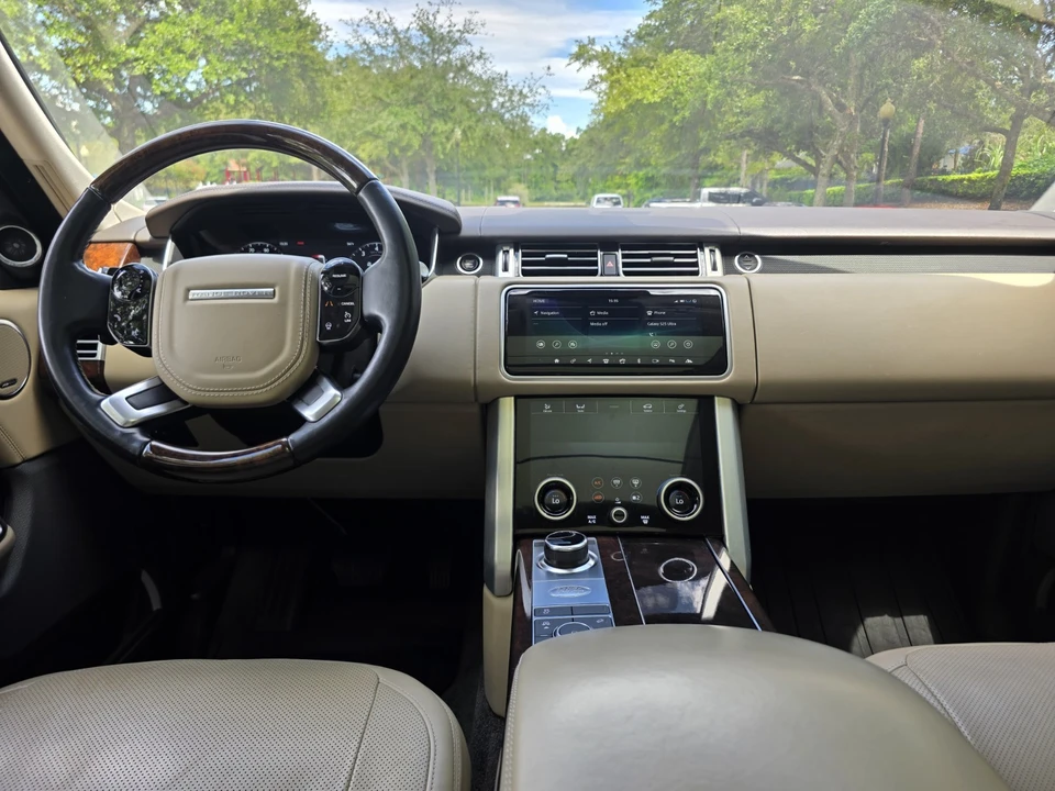 2020 Land Rover Range Rover L405 - Image 18 of 31