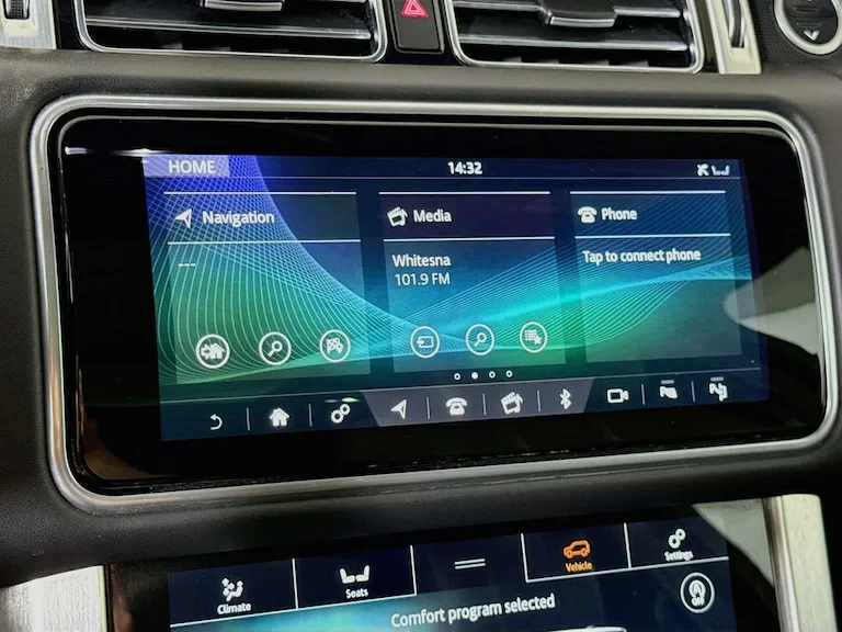 2020 Land Rover Range Rover L405 - Image 2 of 4