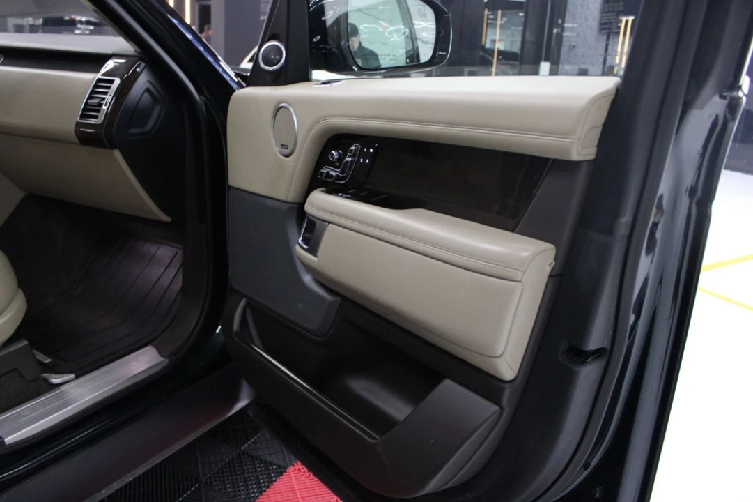 2020 Land Rover Range Rover L405 - Image 12 of 23