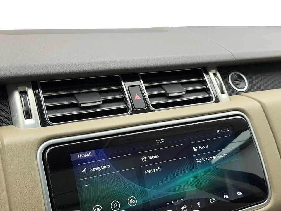 2020 Land Rover Range Rover L405 - Image 25 of 31
