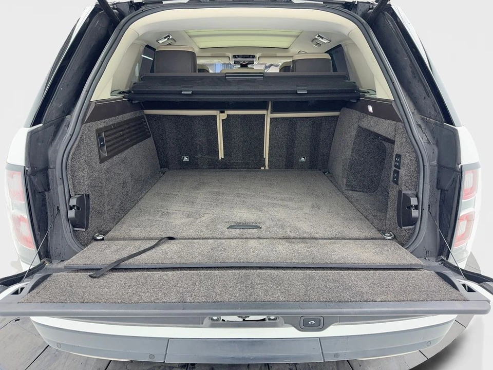 2020 Land Rover Range Rover L405 - Image 13 of 31