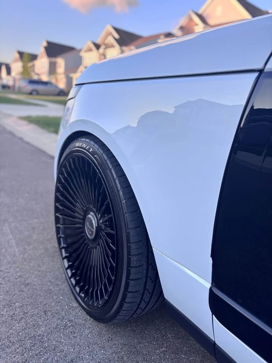 2020 Land Rover Range Rover L405 - Image 4 of 10
