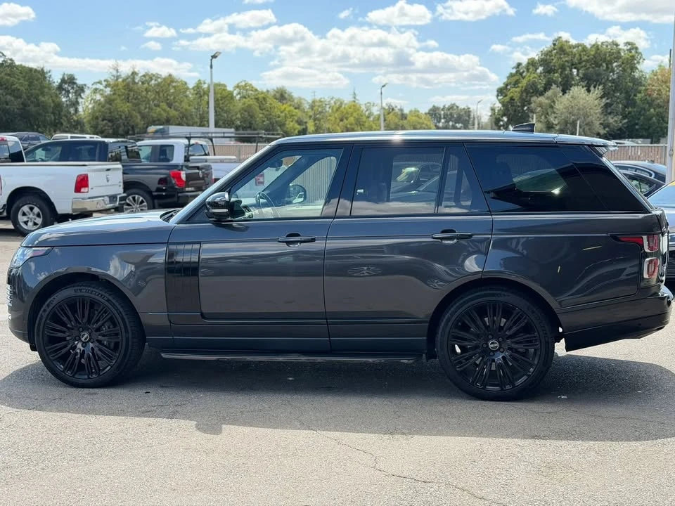 2020 Land Rover Range Rover L405 - Image 2 of 18