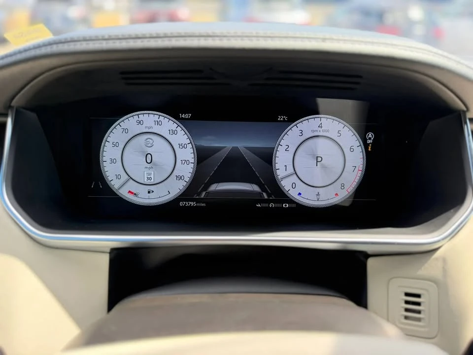 2020 Land Rover Range Rover L405 - Image 8 of 18