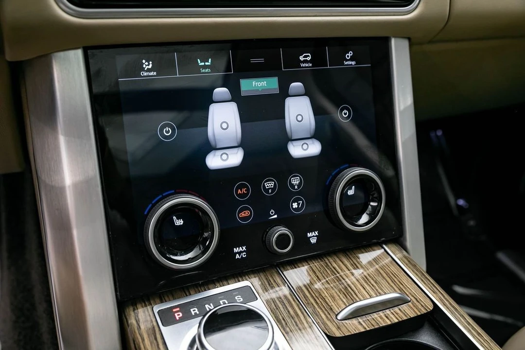 2020 Land Rover - Image 31 of 31