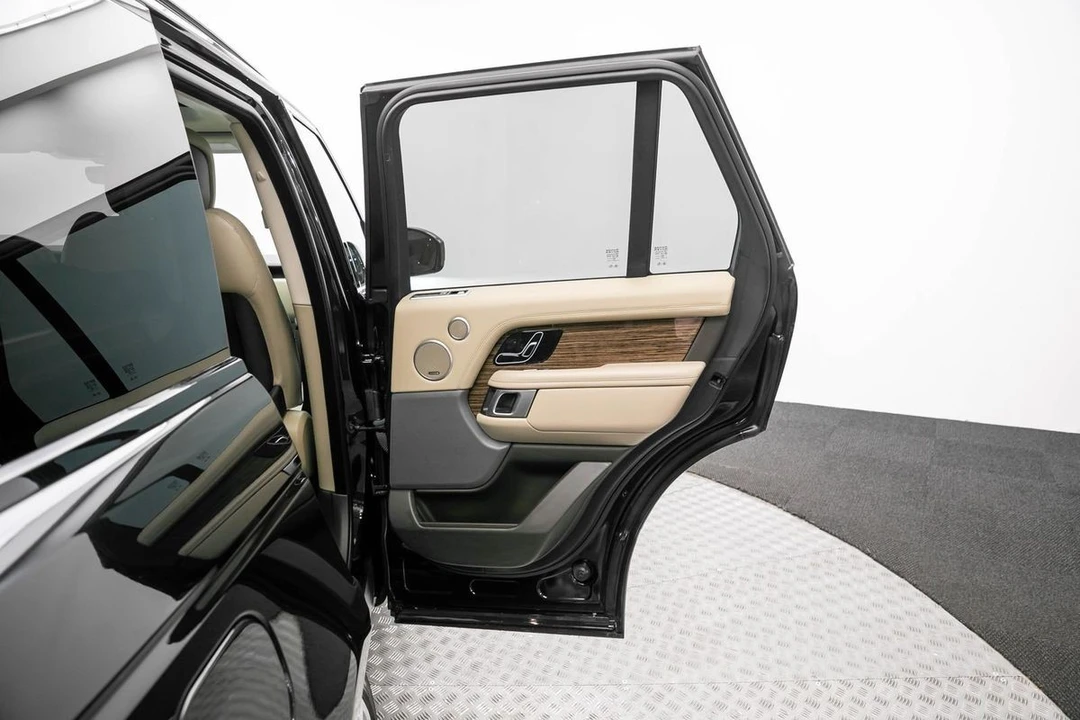 2020 Land Rover Range Rover L405 - Image 13 of 31
