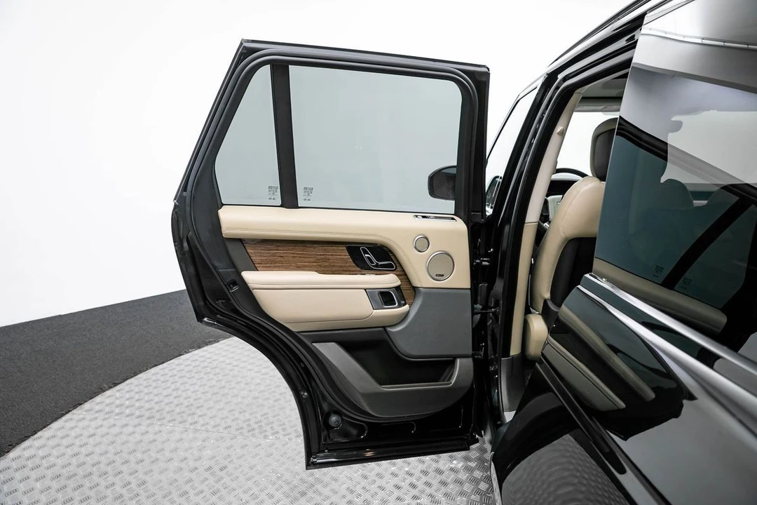 2020 Land Rover Range Rover L405 - Image 12 of 31