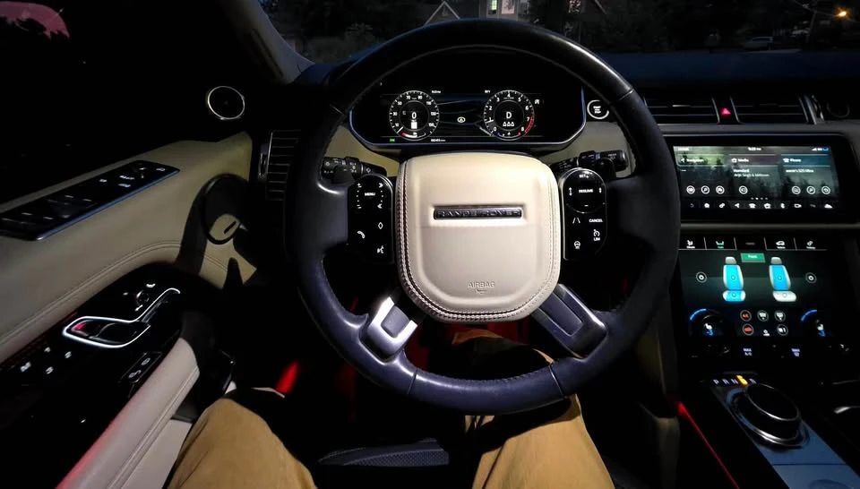 2020 Land Rover Range Rover L405 - Image 9 of 18