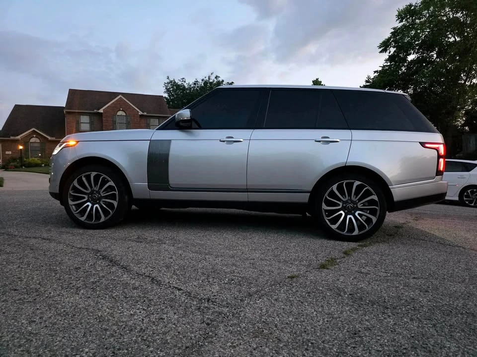 2020 Land Rover Range Rover L405 - Image 14 of 18