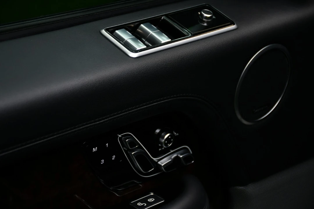 2020 Land Rover Range Rover L405 - Image 18 of 21