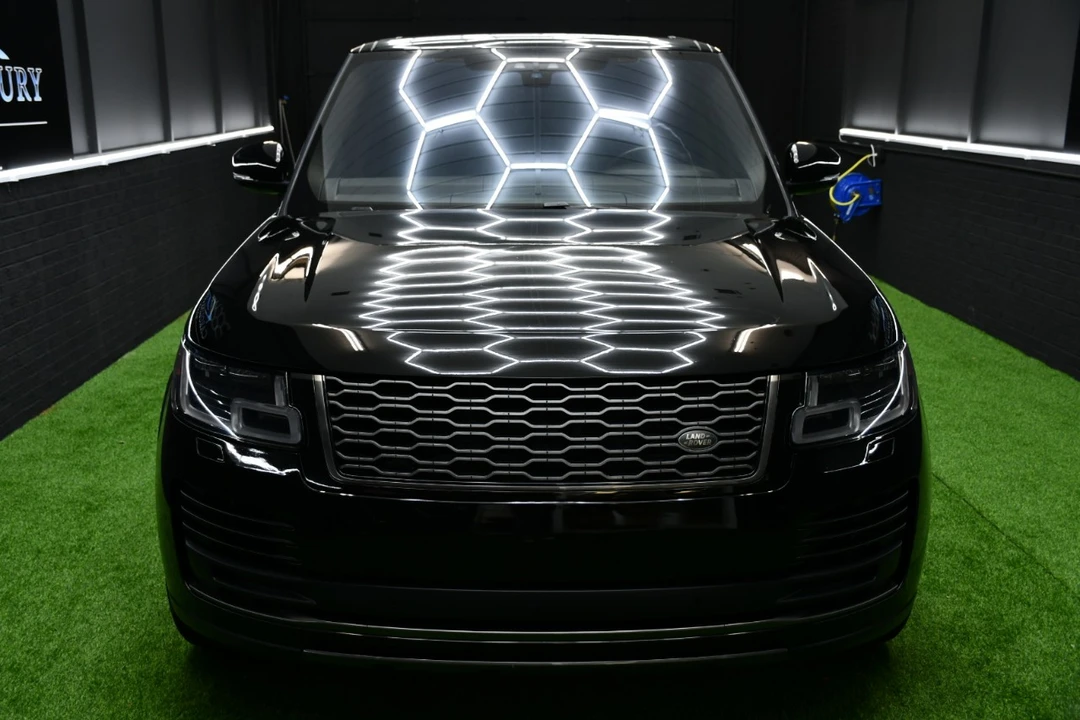 2020 Land Rover Range Rover L405 - Image 8 of 21
