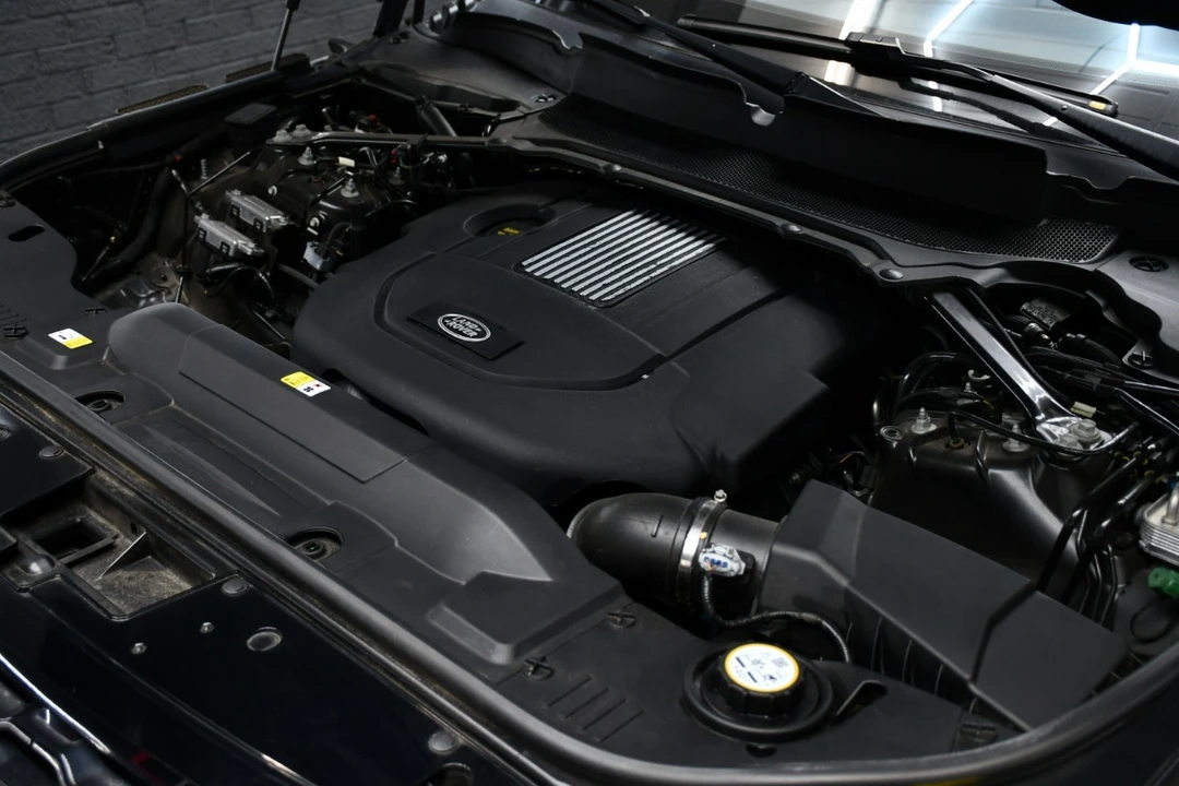 2020 Land Rover Range Rover L405 - Image 16 of 21