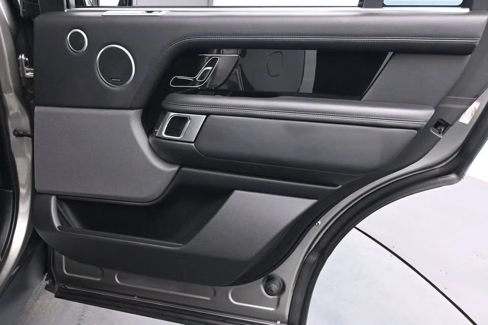 2020 Land Rover Range Rover L405 - Image 18 of 19