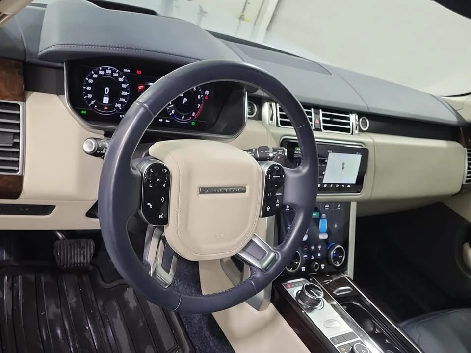 2020 Land Rover Range Rover L405 - Image 11 of 18