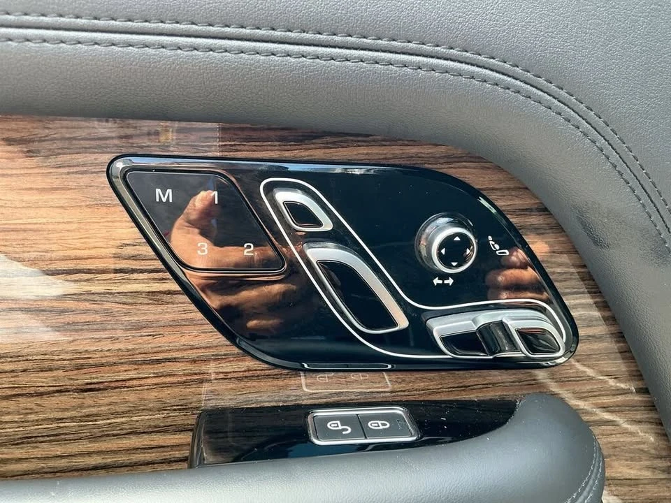 2020 Land Rover Range Rover L405 - Image 12 of 20