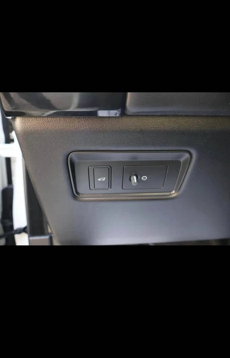 2020 Land Rover Range Rover L405 - Image 11 of 19