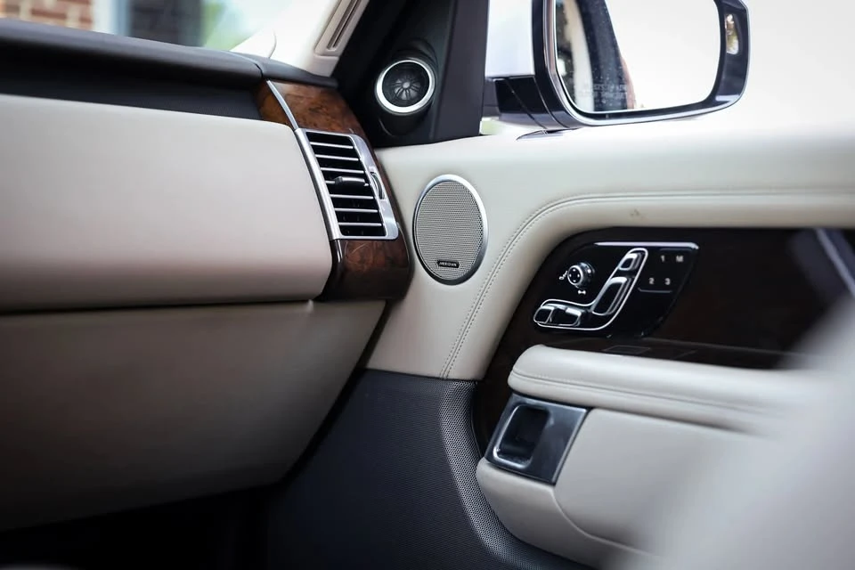2020 Land Rover Range Rover L405 - Image 17 of 20