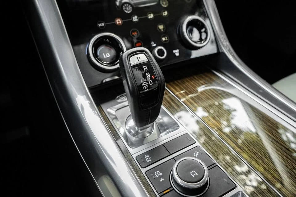 2020 Land Rover Range Rover L405 - Image 16 of 19