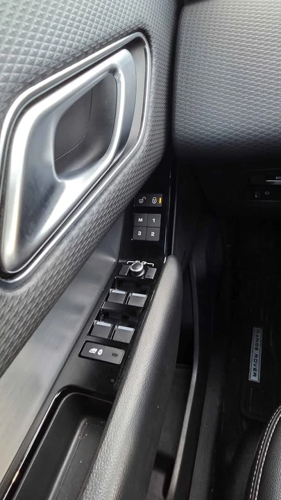 2020 Land Rover Range Rover L405 - Image 12 of 16