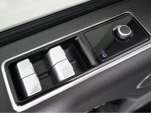 2020 Land Rover Range Rover L405 - Image 18 of 20
