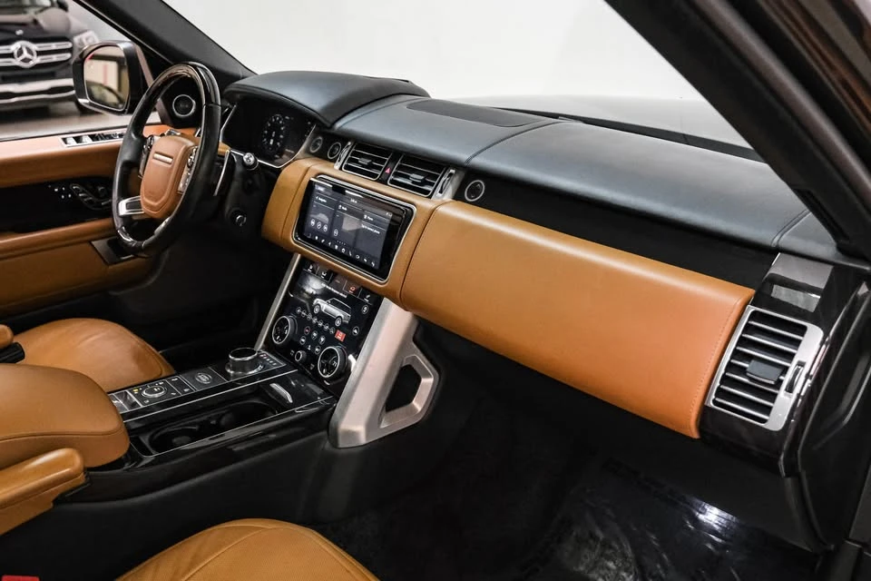 2020 Land Rover Range Rover L405 - Image 18 of 19