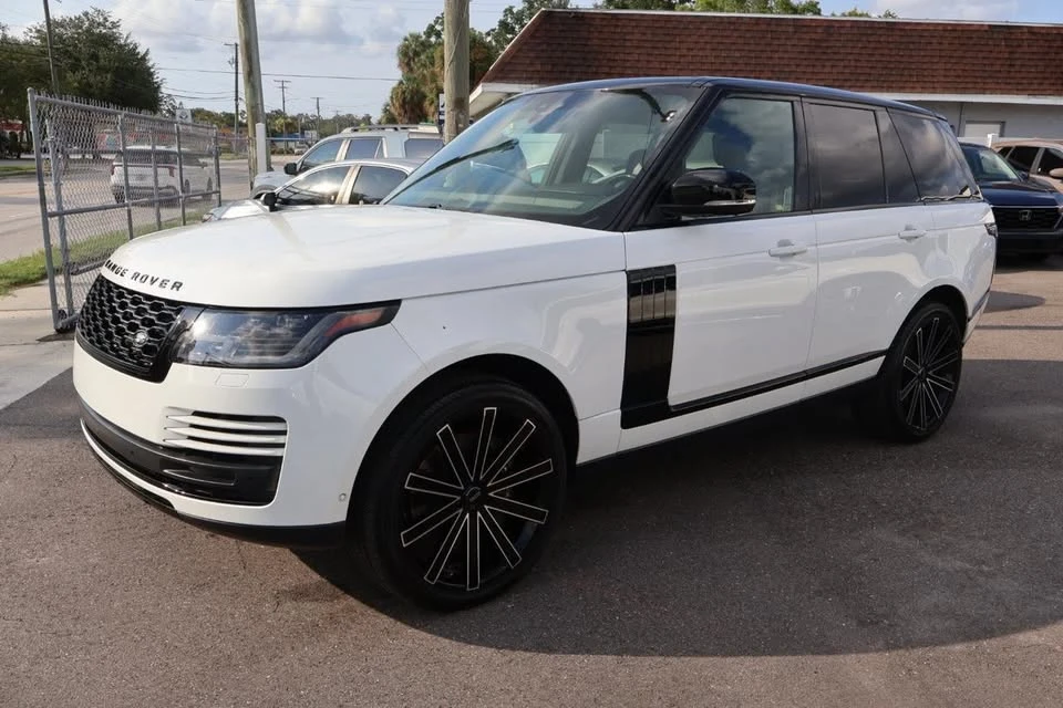 2020 Land Rover Range Rover L405 - Image 9 of 20