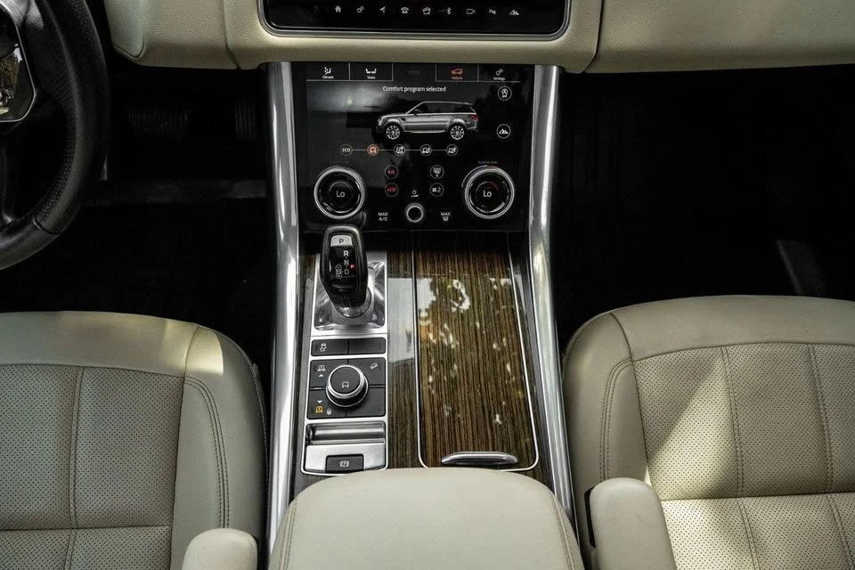 2020 Land Rover Range Rover L405 - Image 9 of 19