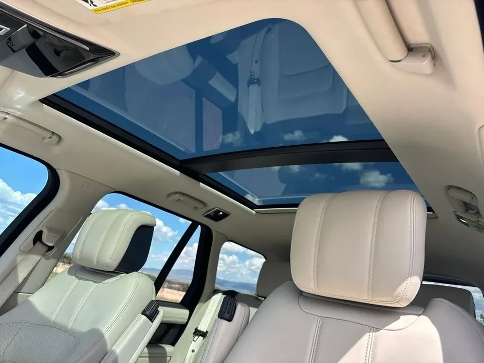 2020 Land Rover Range Rover L405 - Image 7 of 12