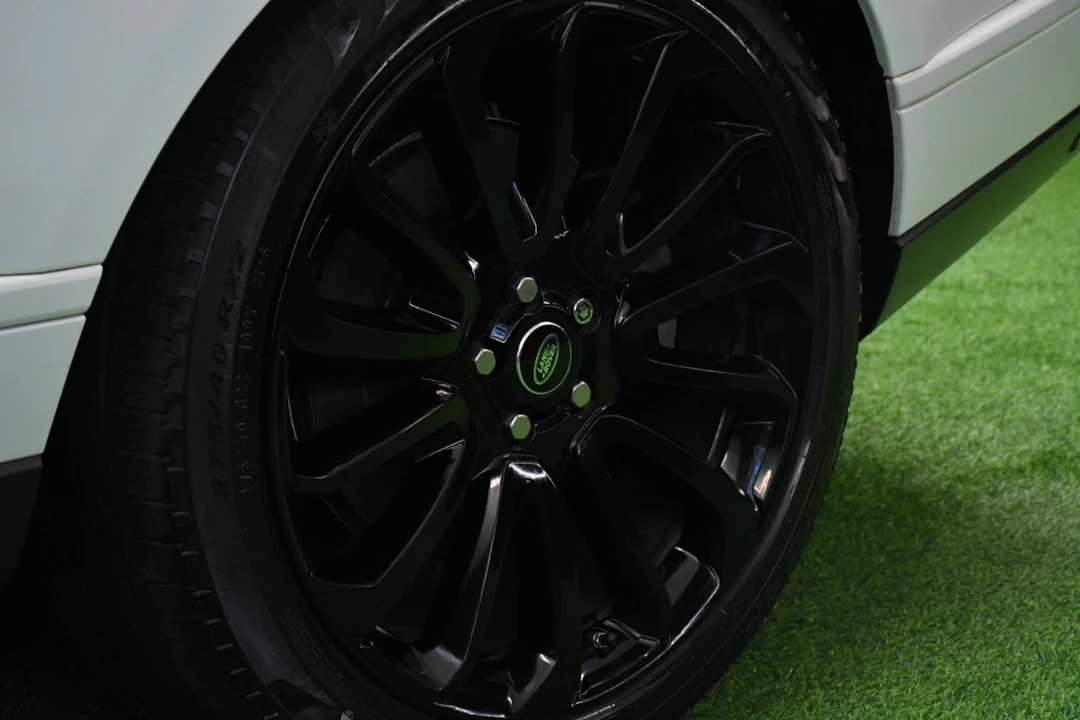 2020 Land Rover Range Rover L405 - Image 9 of 21