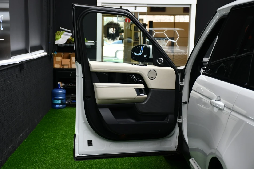 2020 Land Rover Range Rover L405 - Image 14 of 21