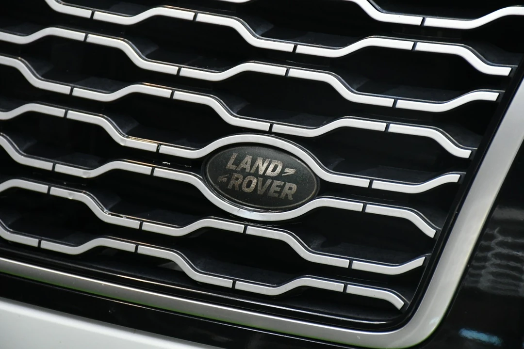 2020 Land Rover Range Rover L405 - Image 7 of 21