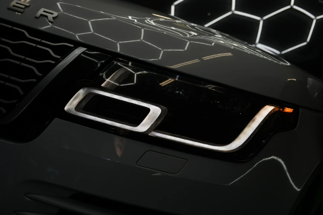2020 Land Rover Range Rover L405 - Image 8 of 21