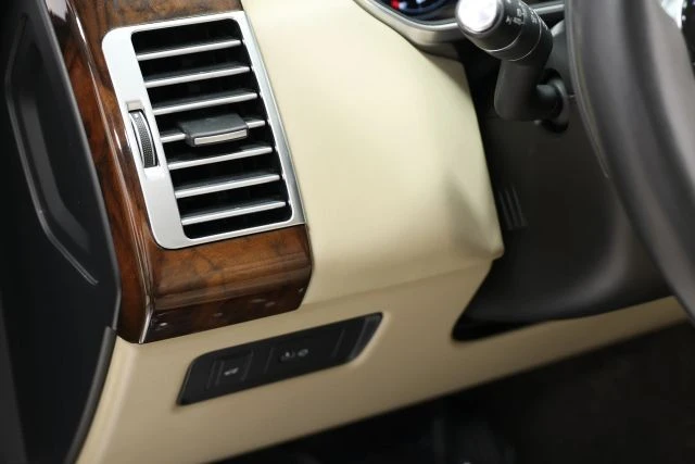 2020 Land Rover Range Rover L405 - Image 20 of 31