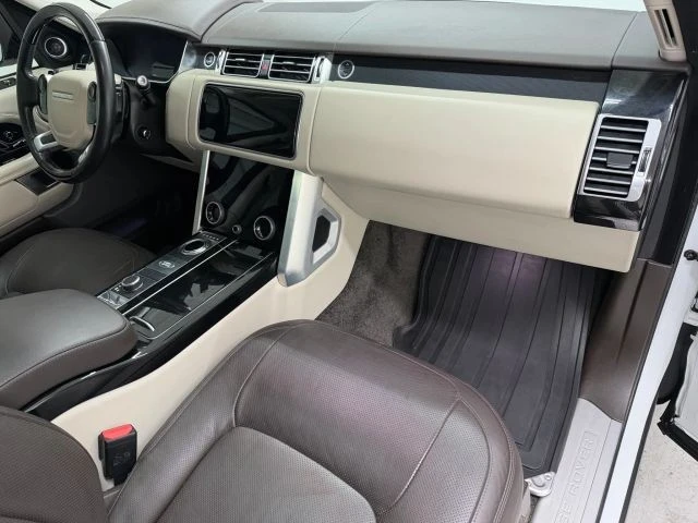 2020 Land Rover - Image 10 of 31