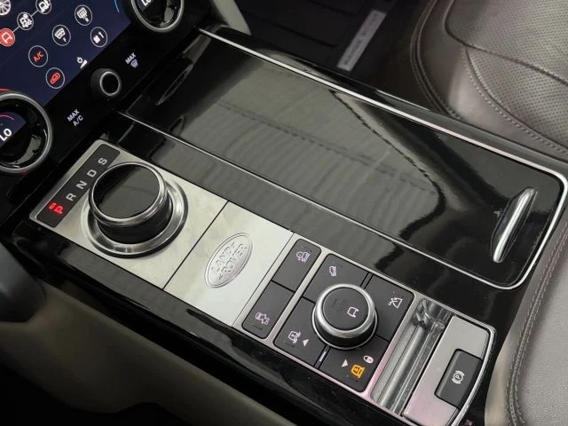 2020 Land Rover - Image 26 of 31