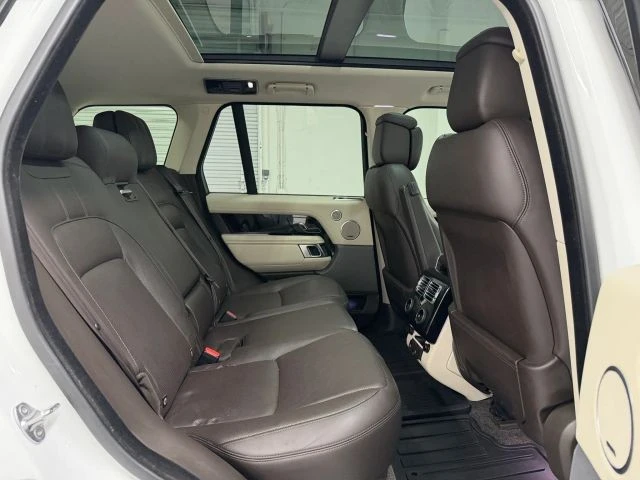 2020 Land Rover - Image 16 of 31