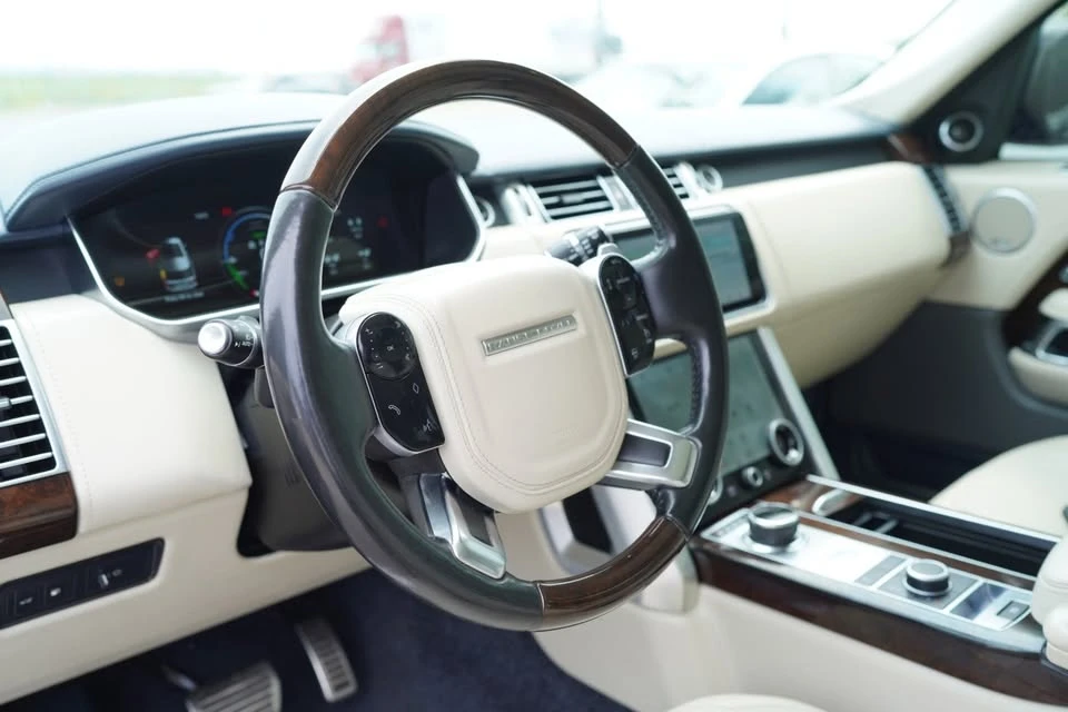 2020 Land Rover Range Rover L405 - Image 2 of 12
