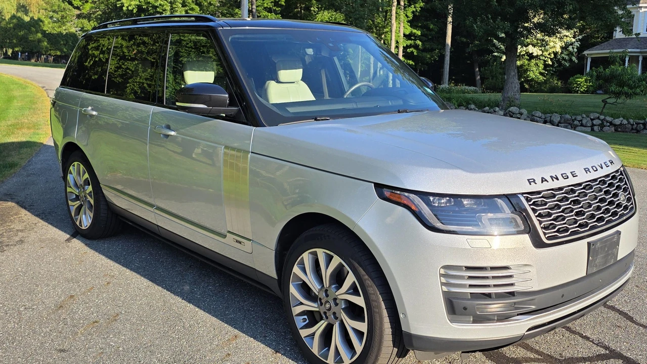 2020 Land Rover Range Rover L405 - Image 8 of 31
