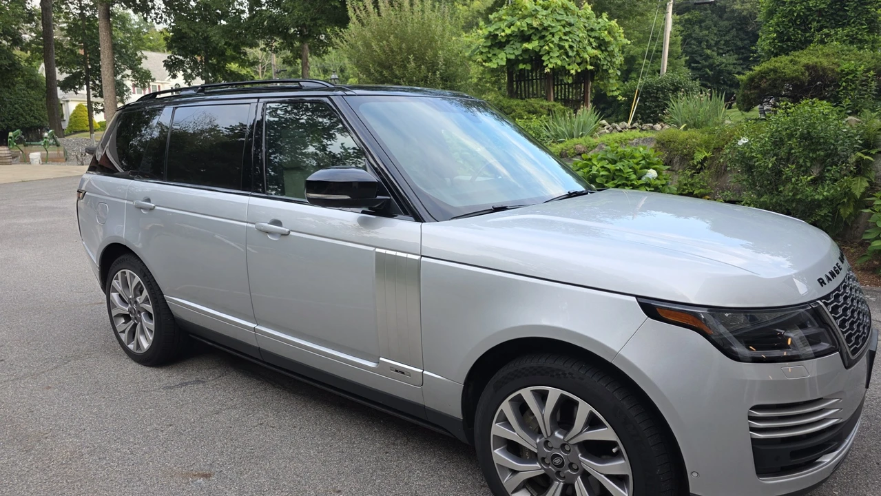 2020 Land Rover Range Rover L405 - Image 10 of 31