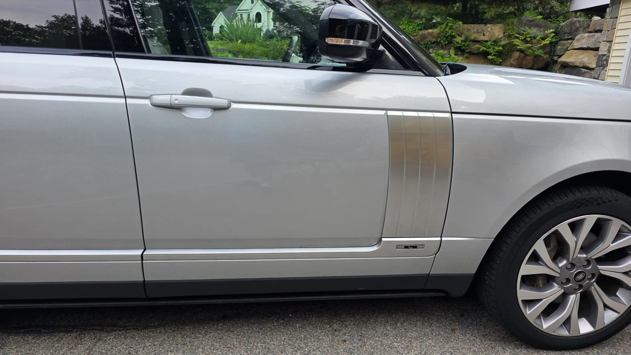 2020 Land Rover Range Rover L405 - Image 18 of 31