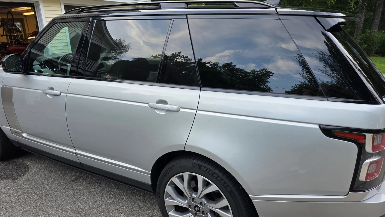 2020 Land Rover Range Rover L405 - Image 25 of 31